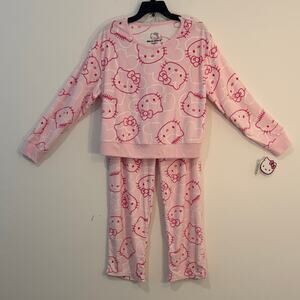 NWT Hello Kitty Pink Heart Monogram Pajama Set - 2 Piece Lounge Set size L